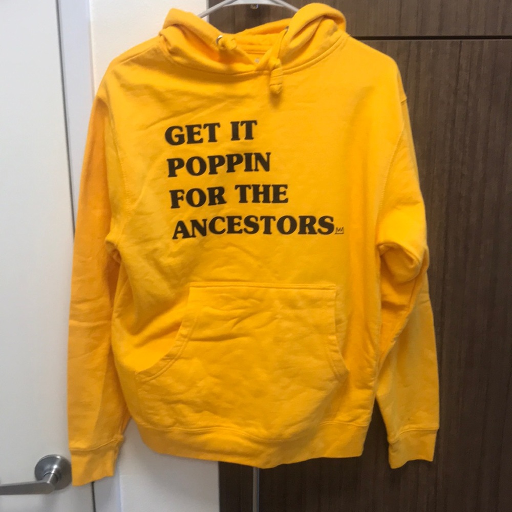Pullover hoodie